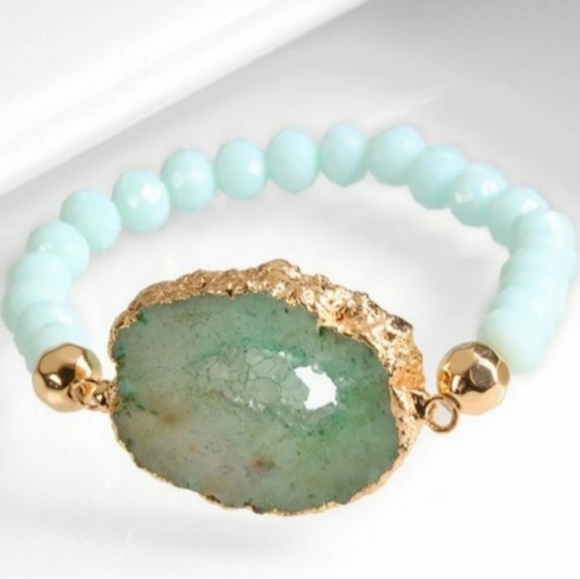 Jewelry - 5/$30 ONE Druzy Stretch Bracelet - MINT